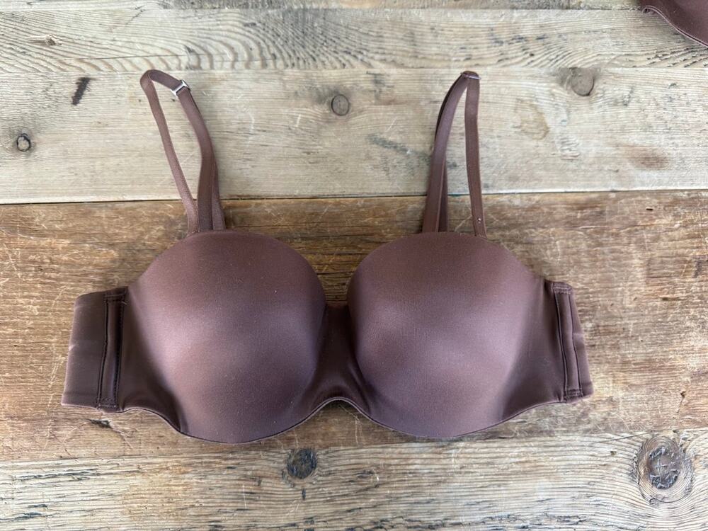 Victoria's Secret Mousse 30C Body by Victoria Light Lined Strapless Bra